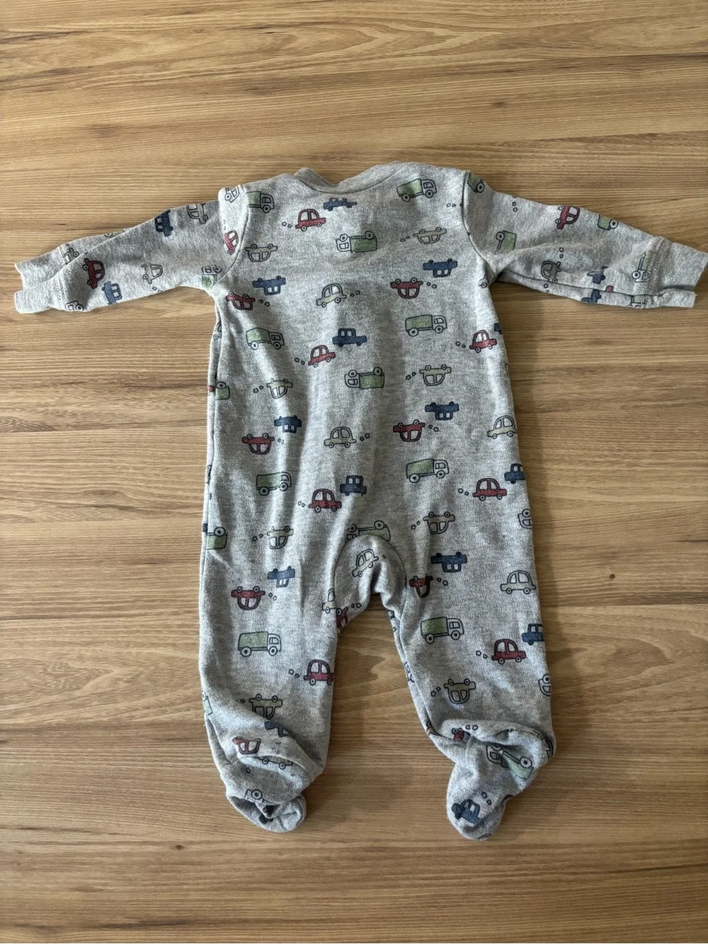 Child of Mine by Carter’s 0-3M gray car zip sleeper